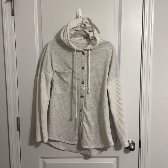 Gray/white jacket - Picture 1 of 3